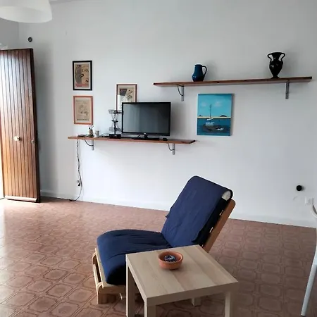 Appartement Ampio Bilocale Fronte Mare Con Balcone, - M335 *