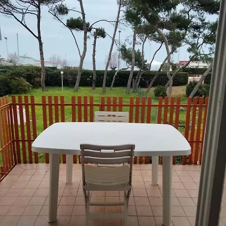 Appartement Ampio Bilocale Fronte Mare Con Balcone, - M335