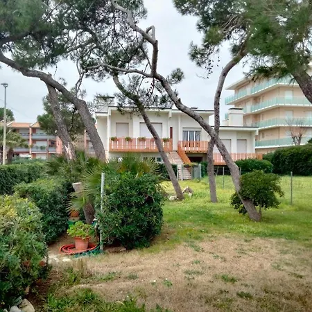 Ampio Bilocale Fronte Mare Con Balcone, - M335 Marcelli